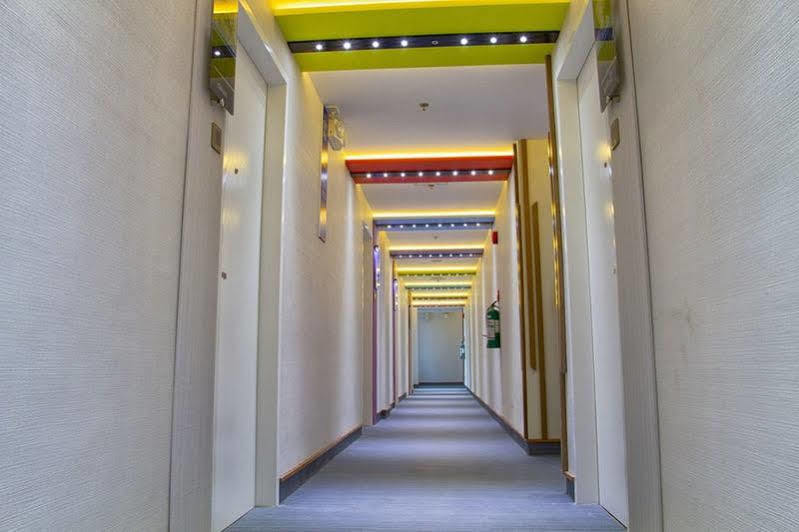 Icon Hotel North Edsa Quezon City Exteriér fotografie